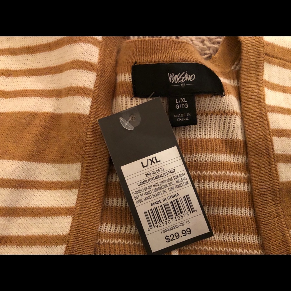 Target brand cape - Picture 2 of 2